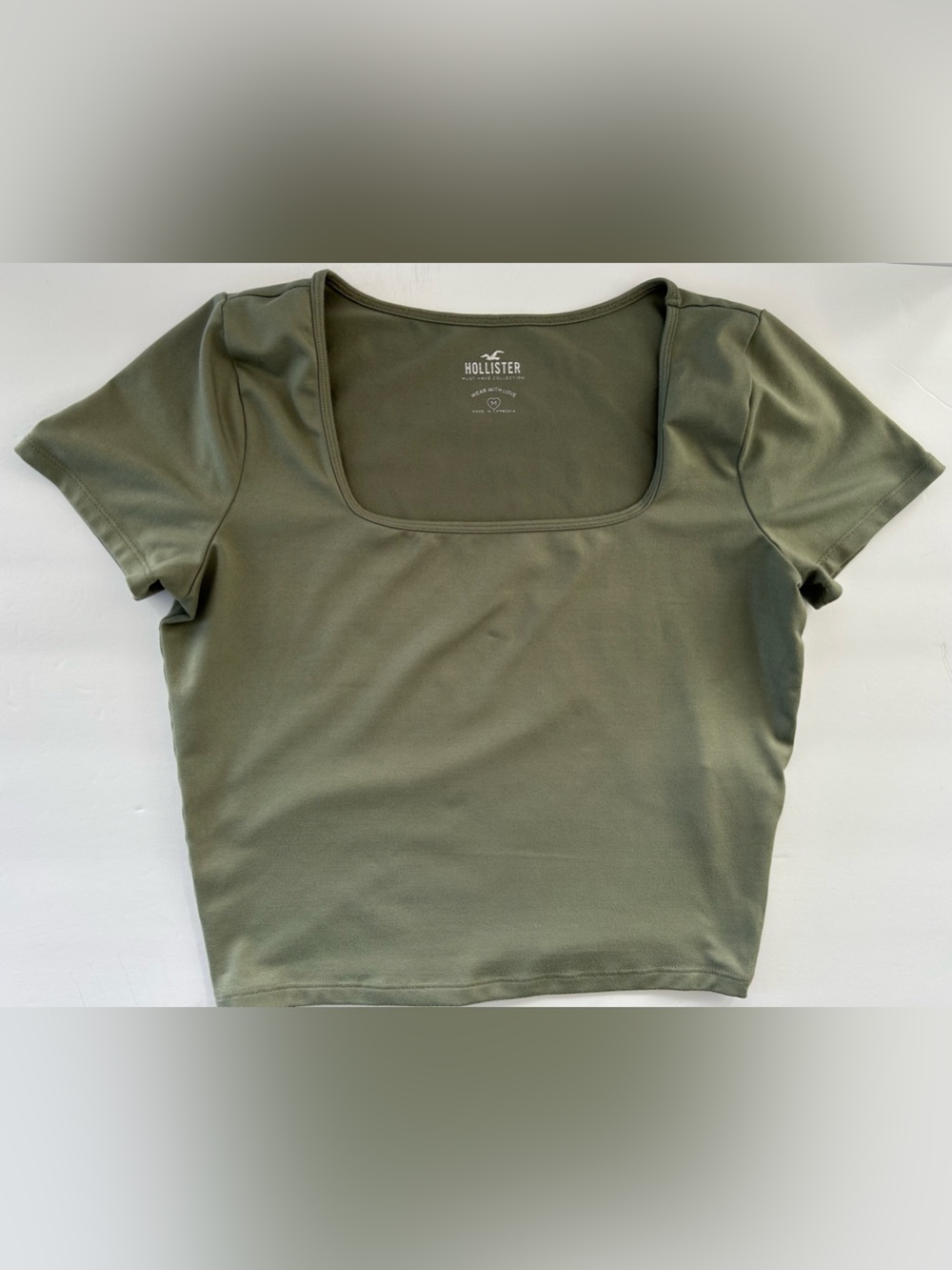 Hollister Olive Scoop Neck Short Sleeve Tee
